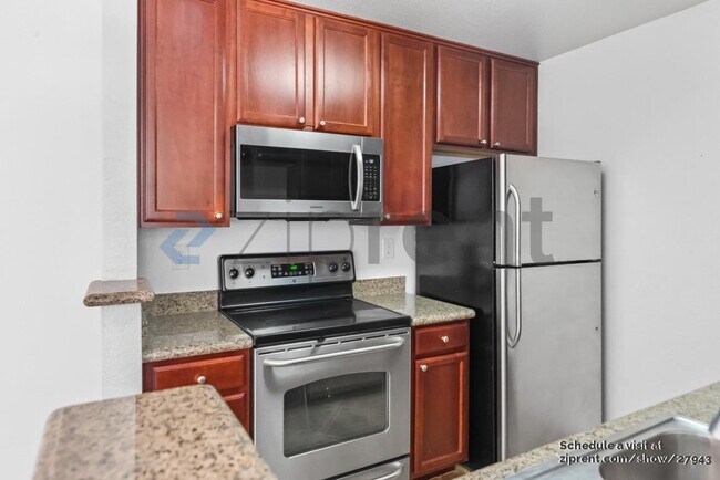 Building Photo - 866 Catkin Ct