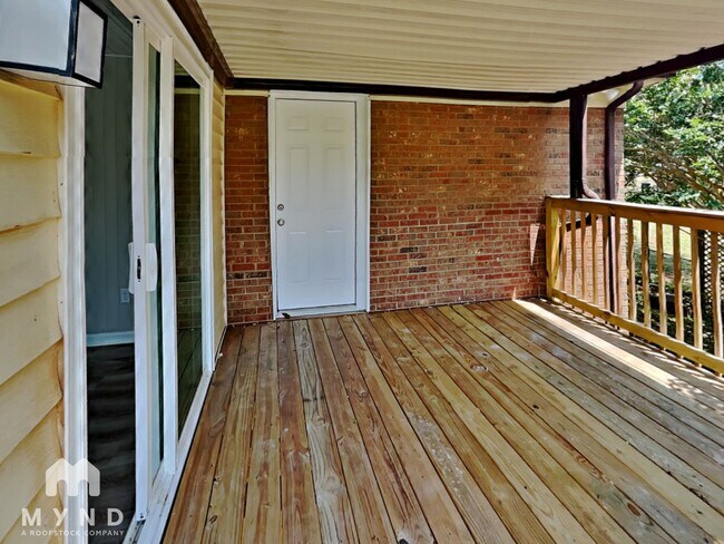 Building Photo - 2308 Oakstone Cir