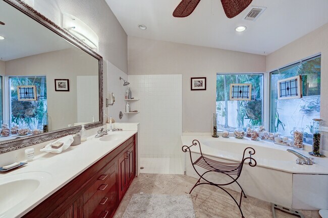 Building Photo - 2150 Tanbark Ln