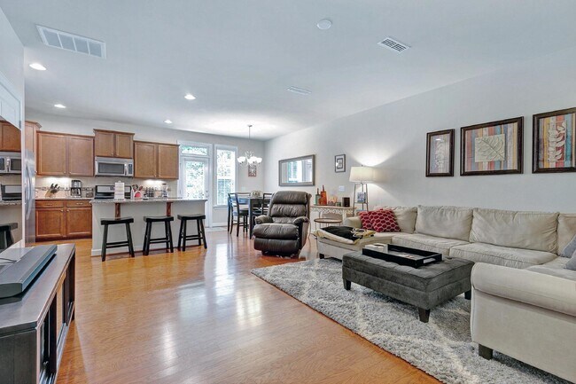Building Photo - 2414 Pecan Ridge Way