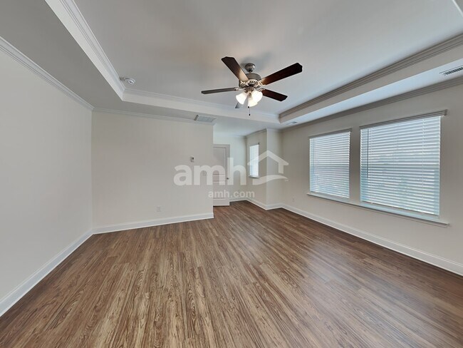 Building Photo - 4925 Wilcrest Ct