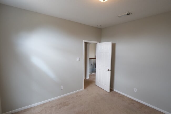 Building Photo - 26814 Harwood Heights Dr