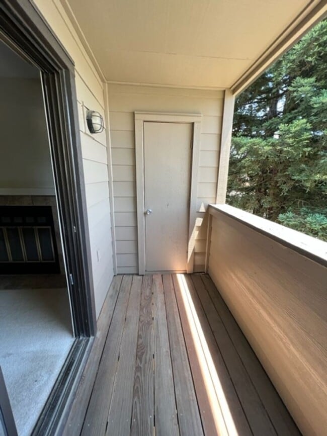 Building Photo - 3715 Tallyho Dr