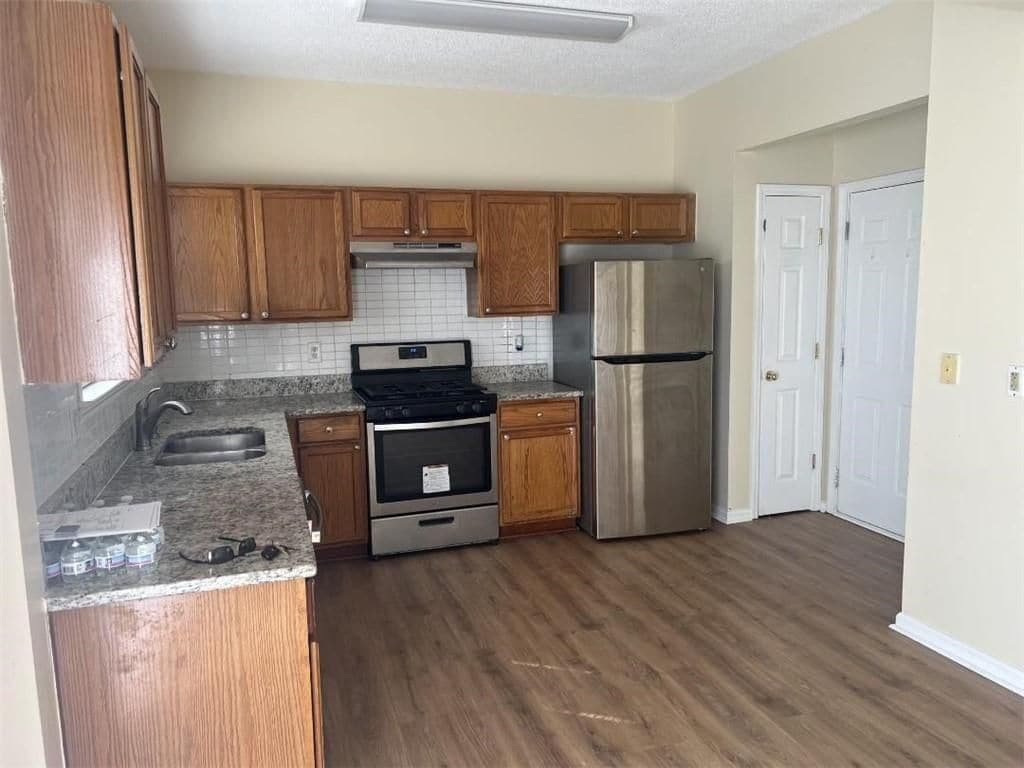 Building Photo - 1611 Heyford Cir NW