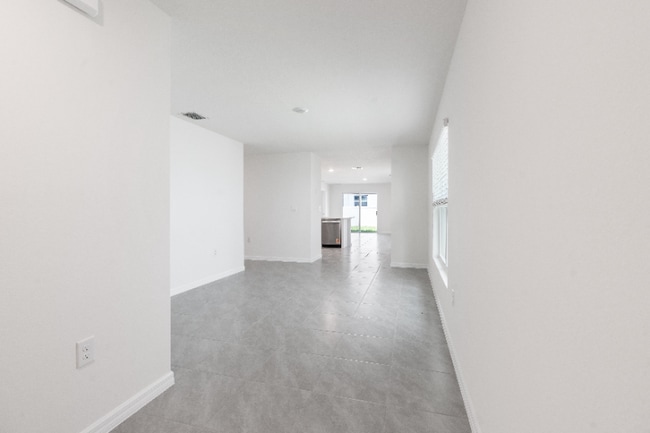 Building Photo - 8666 SW 44th Terrace