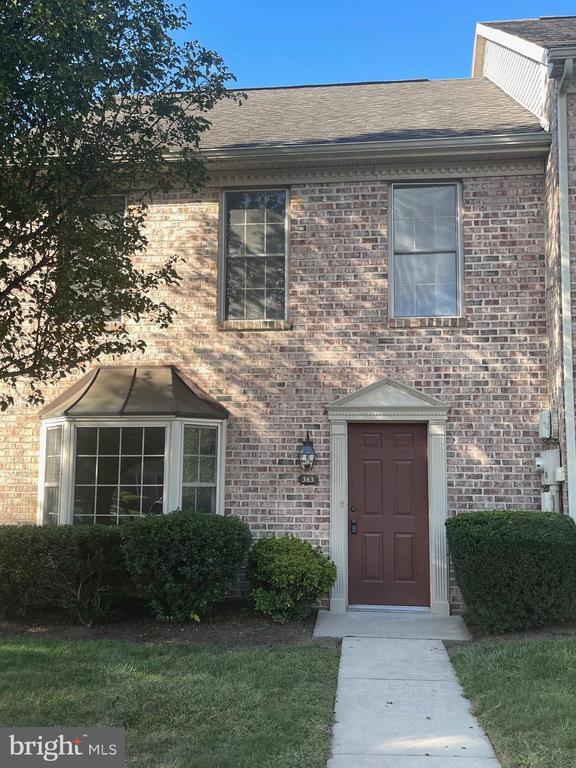 Building Photo - 363 Stonehedge Ln