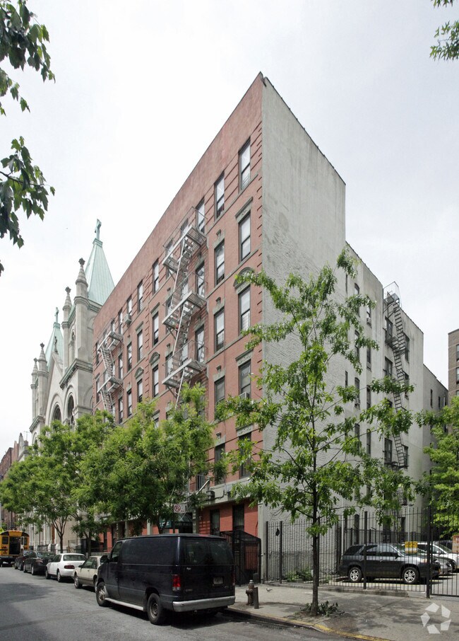 Building Photo - Jamie's Place I