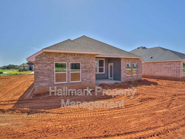 Building Photo - 4905 Misty Wood Ln