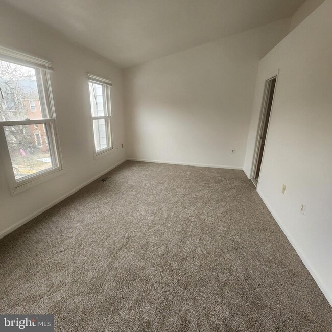 Building Photo - 7261 St Lucia Ct