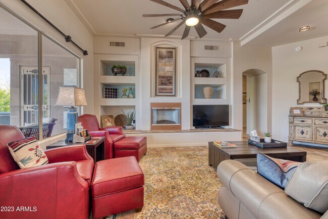 Building Photo - 6879 E Amber Sun Dr
