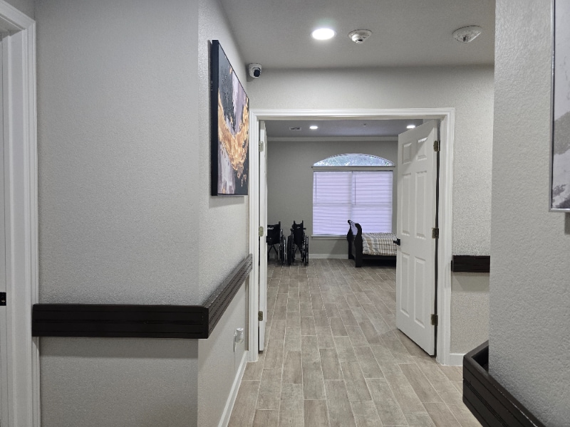 Building Photo - 1228 Sandwick Dr