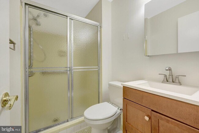 Building Photo - 615 Kearney Ct SW