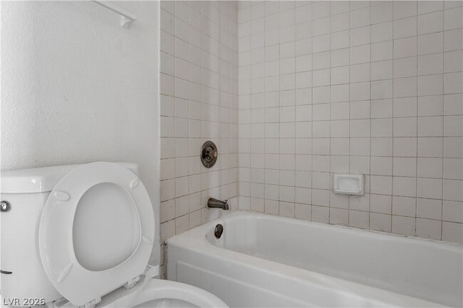 Building Photo - 2221 N Jones Blvd