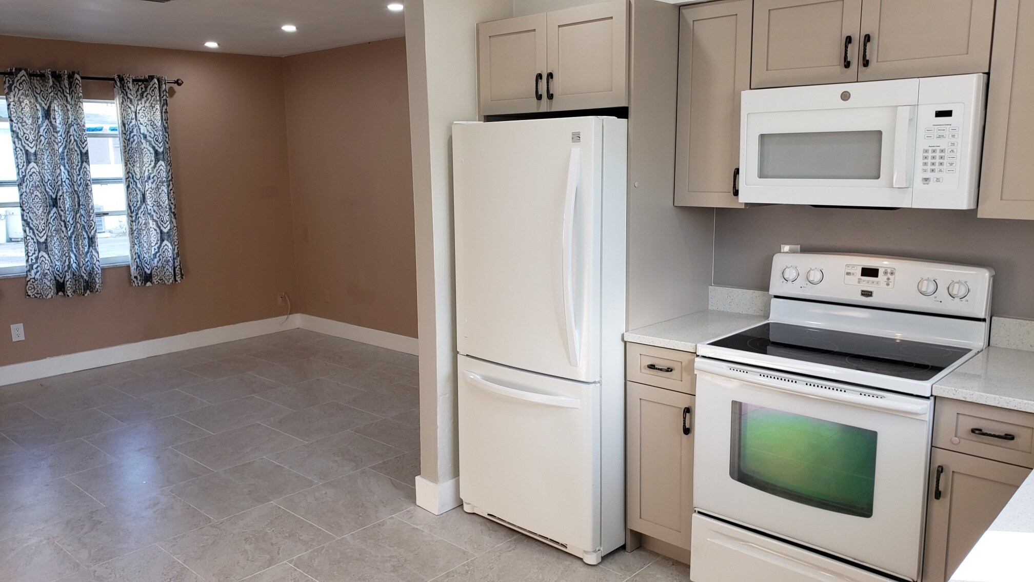 Building Photo - 651 16th St NW