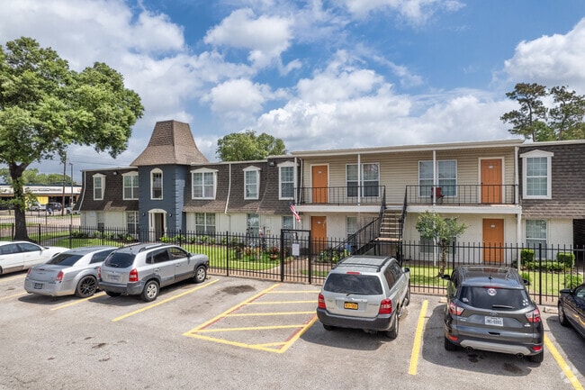 Building Photo - Havenwood Apartment Homes