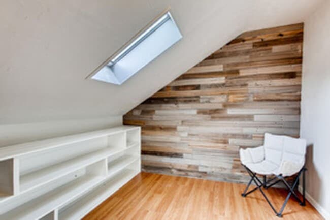 Building Photo - Beautiful 3 Bedroom Townhome in North Boulder