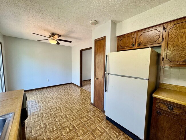 Building Photo - 203 Larkin Ave