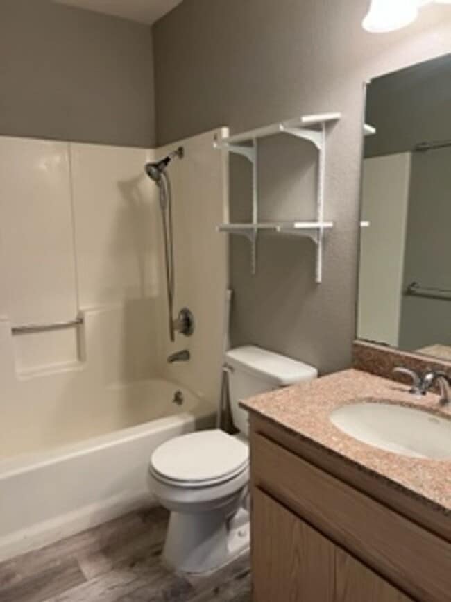 Building Photo - 2200 Notre Dame