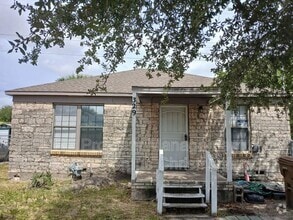 Building Photo - 329 Garfield Dr