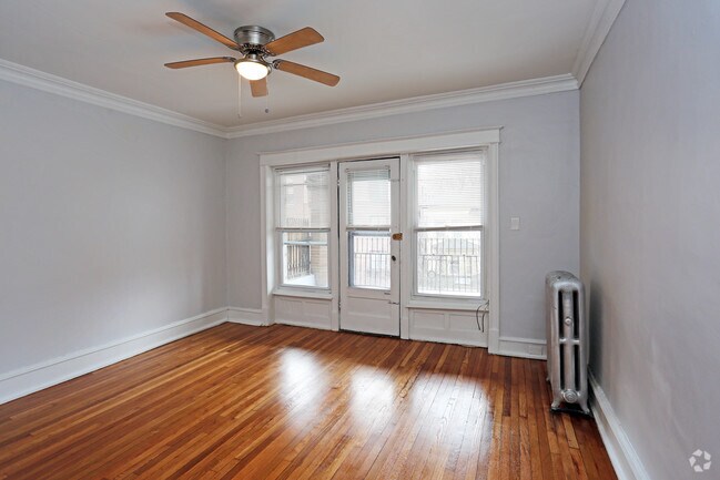 Bedroom/Living Area - 4519-4525 Pine St