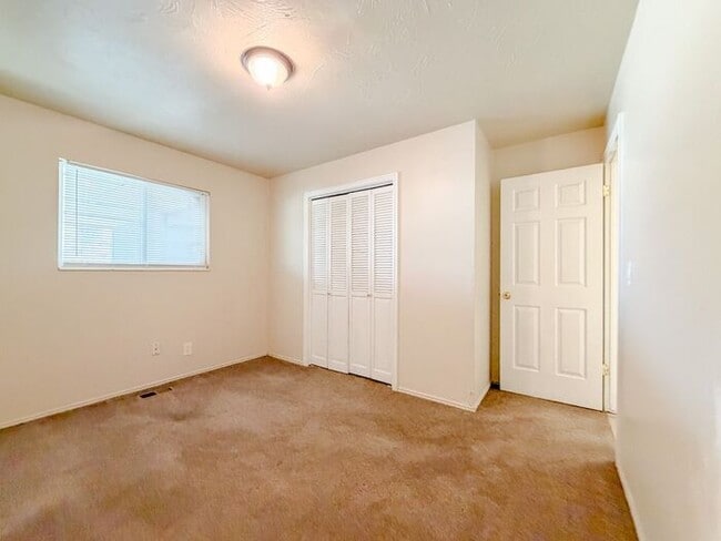 Building Photo - 2384 W Derby St