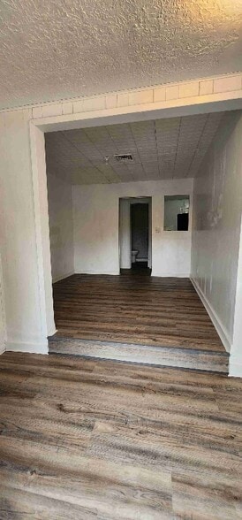 Building Photo - 2511 N 8th St