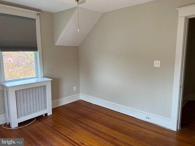 Building Photo - 2237 N Wakefield St