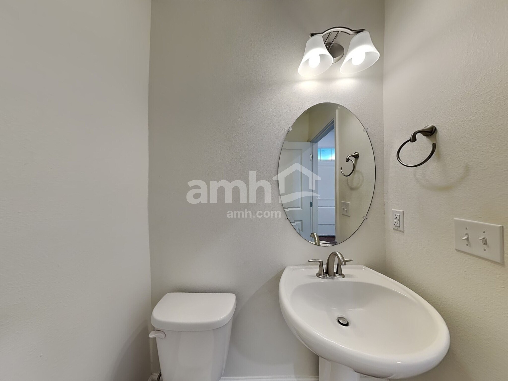 Building Photo - 4343 Reisswood Loop