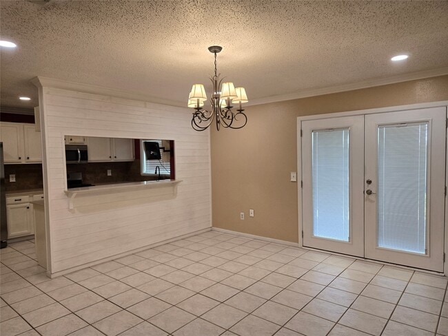 Building Photo - 12243 Fetlock Dr