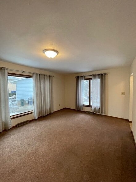 Building Photo - 2107 Judson Ct