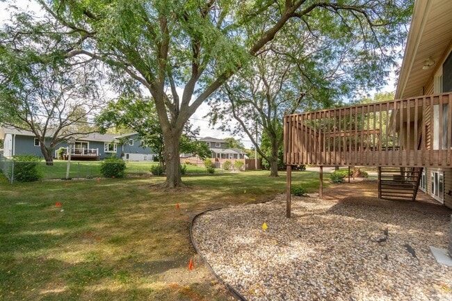 Building Photo - 418 Colby Rd