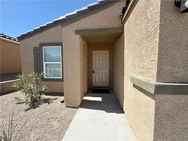 Building Photo - 2388 Tapatio Dr