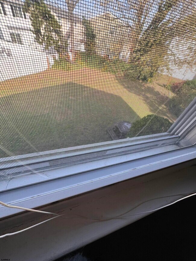 Building Photo - 342 Hampshire Dr