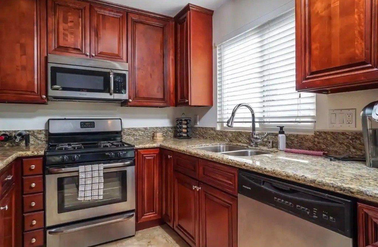 Building Photo - 798 Carefree Dr