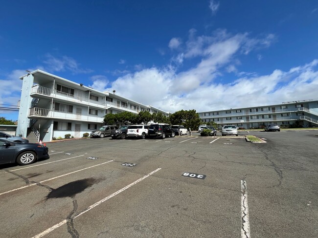 Building Photo - Kunia Palms (Waipahu) - 2 bedroom, 1 bathr...