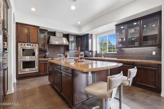 Building Photo - 9651 Sagebrush Ave