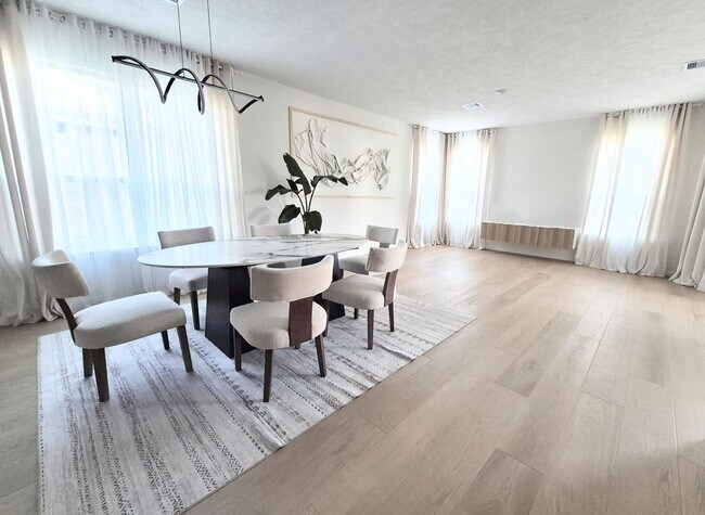 Building Photo - 41818 Buckskin