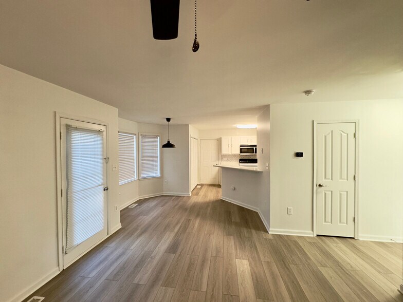 Building Photo - 9519 Dabney Ct