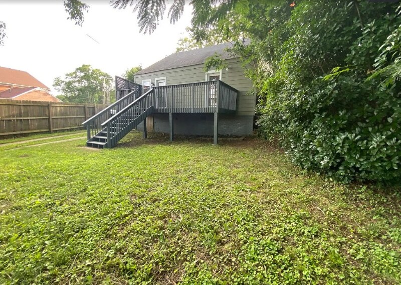 Building Photo - 3026 Church St