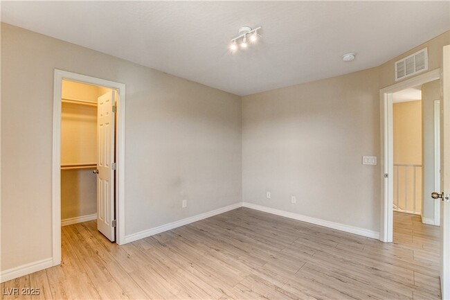 Building Photo - 8983 Melridge Rd