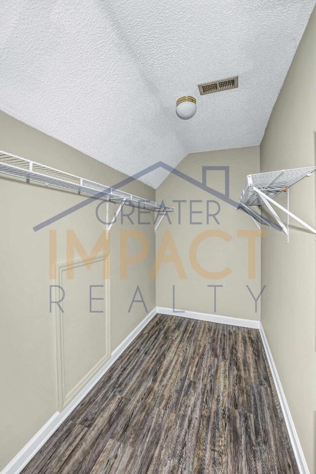 Building Photo - 1045 Blinken St