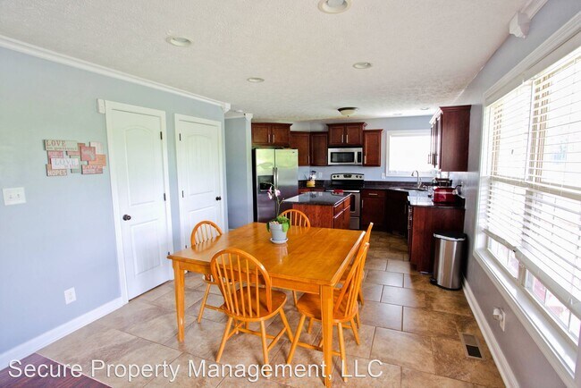 Building Photo - 3 br, 2.5 bath House - 1521 Bonnie Blue Ave