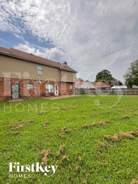 Building Photo - 3179 Birchton Glade Cove