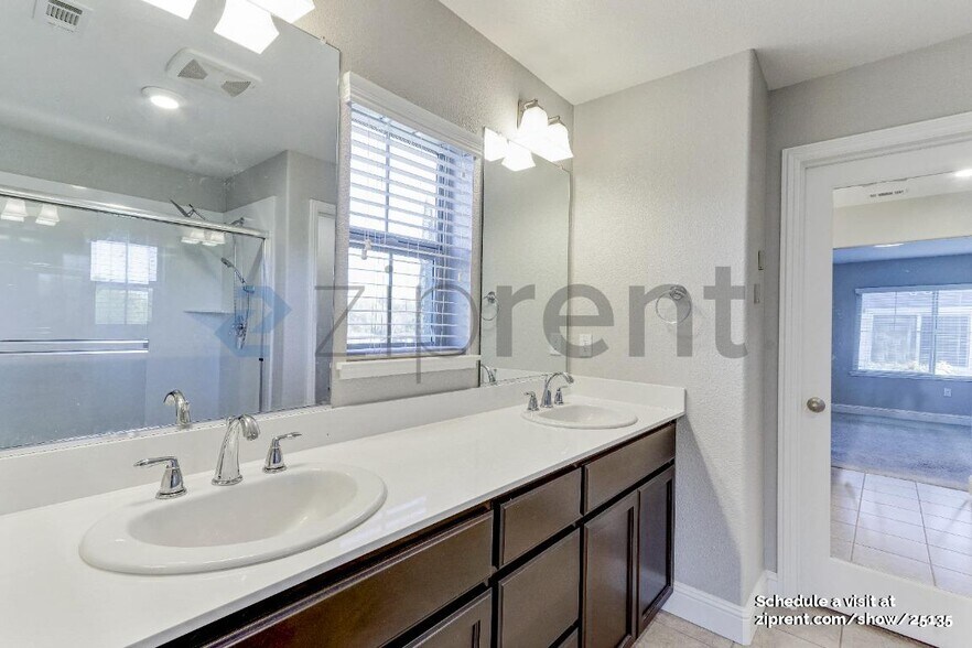 Building Photo - 1258 Detroit Ave