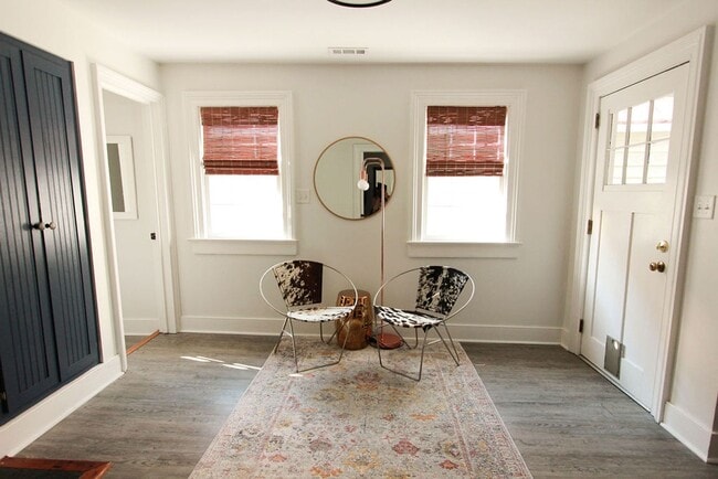 Building Photo - Available 3/1. Beautiful 3 BR/2BA available in Elliottborough! Landscaping included!