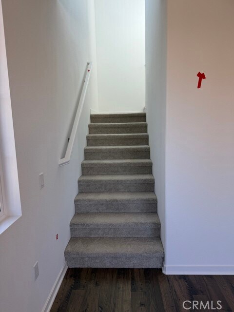 Building Photo - 9567 Silverstein Dr