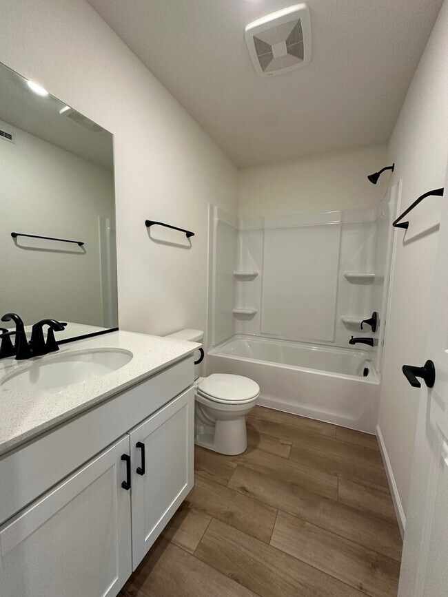 Building Photo - 5955 Hawkweed Dr