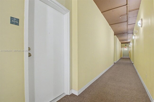 Building Photo - 1350 NW 8th Ct