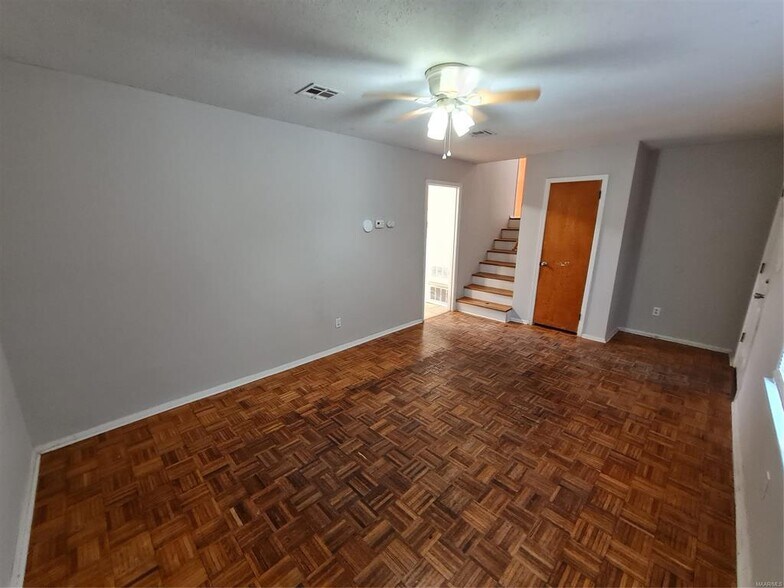 Building Photo - 1618 Midway St