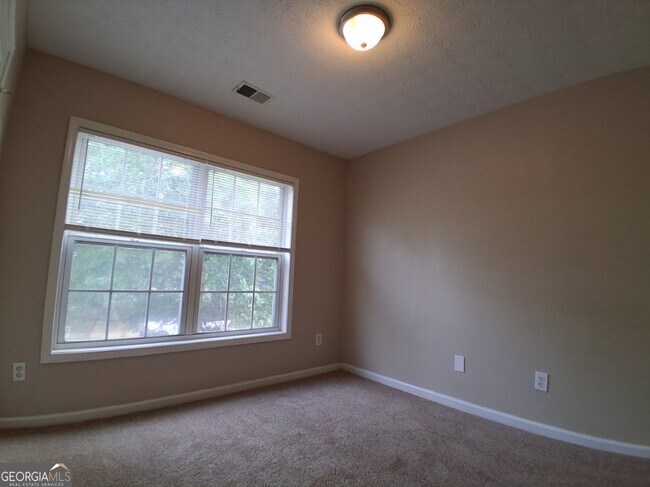 Building Photo - 1031 Maple Leaf Dr